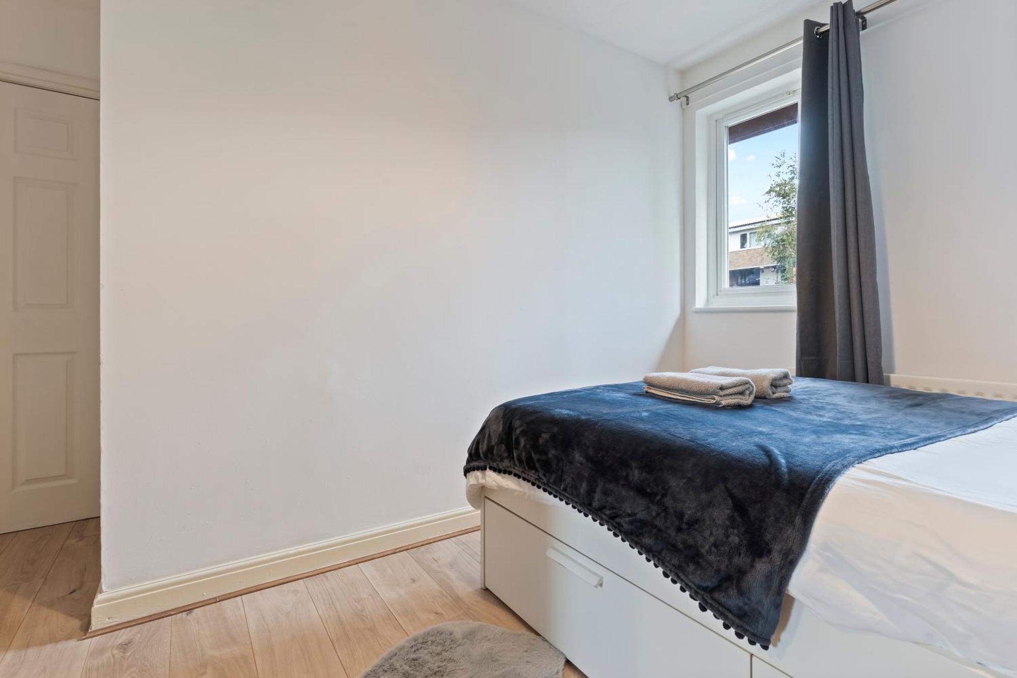 Lovely 4Br House In The City With Parking Londra Exterior foto